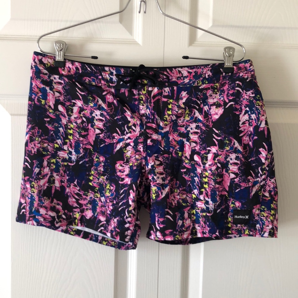 NWT Hurley Juniors Board Shorts Size 9